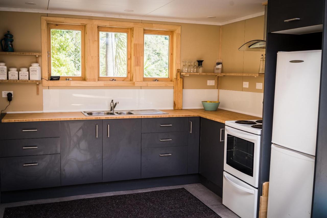 Maitai Whare Iti - Adventure Cabins & House Nelson Exterior photo