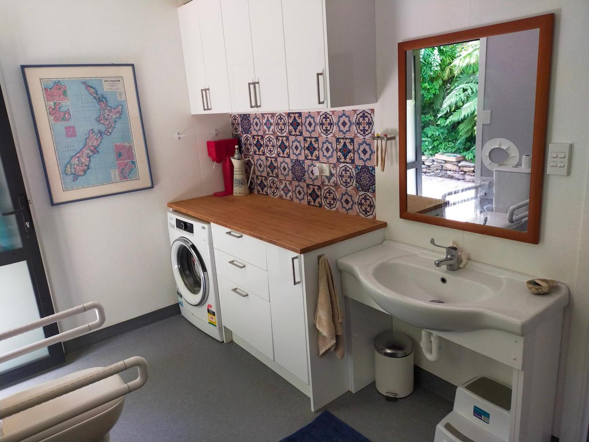 Maitai Whare Iti - Adventure Cabins & House Nelson Exterior photo